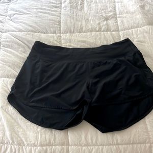 Lulu lemon speed up high rise lines shorts 4 “